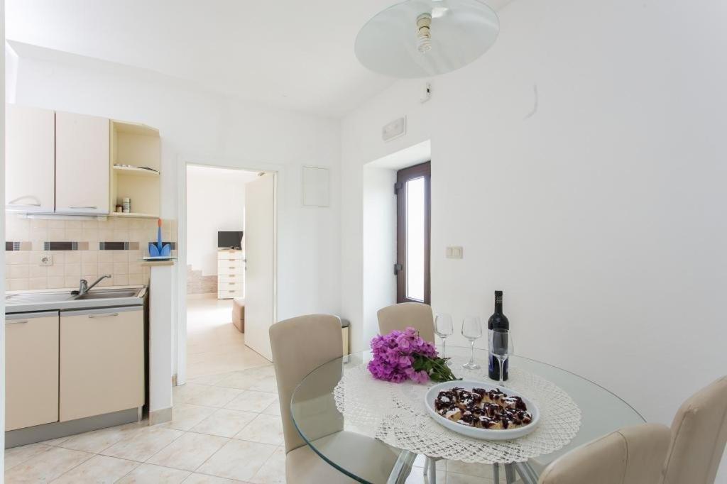 Apartments Maria Donje Celo Bagian luar foto
